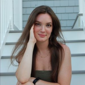 Meet your Posher, Caroline